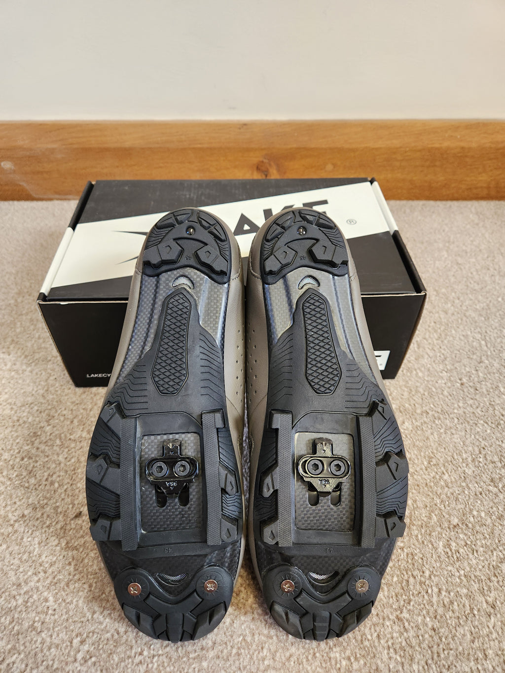 MX239 Stone Black 45 Regular - EX DEMO