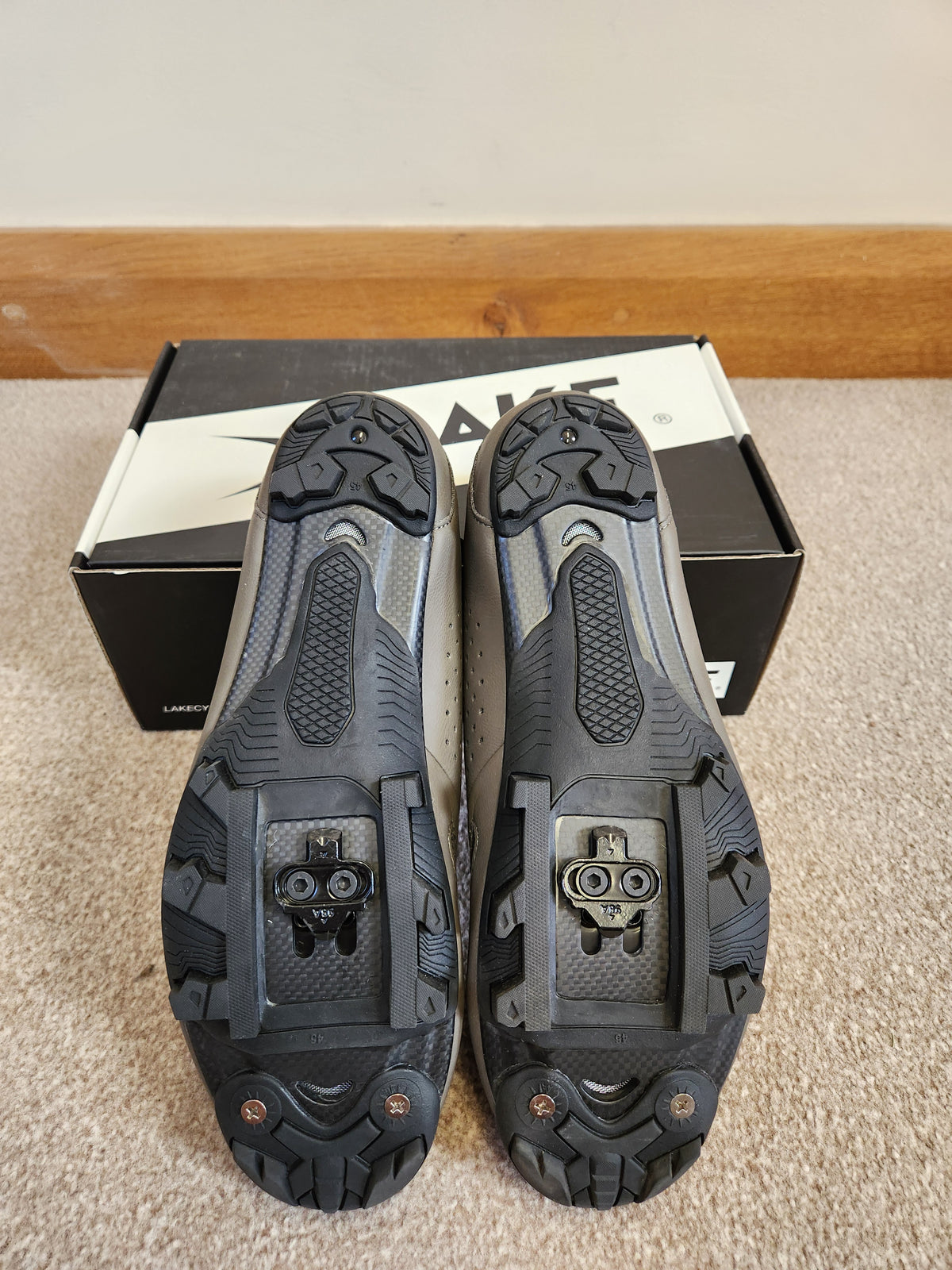 MX239 Stone Black 45 Regular - EX DEMO